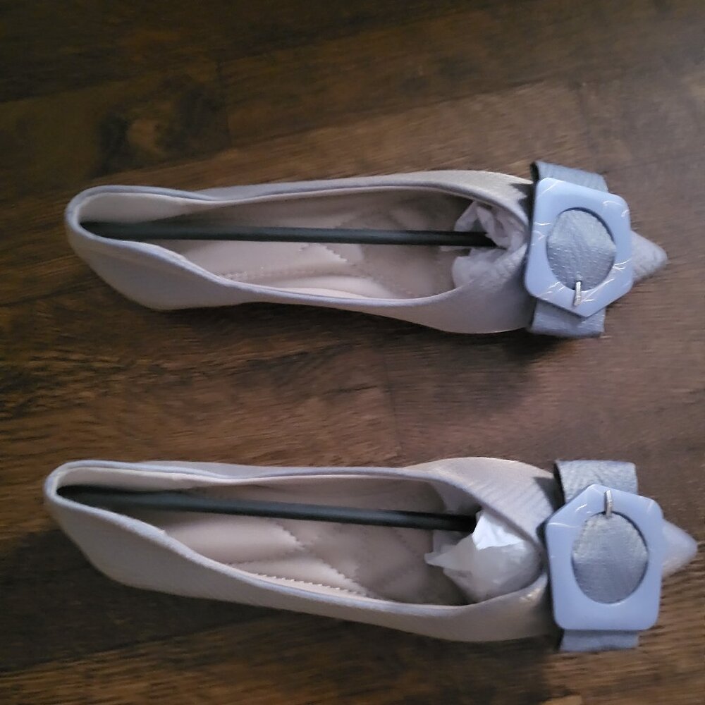Metallic/golden glow flats